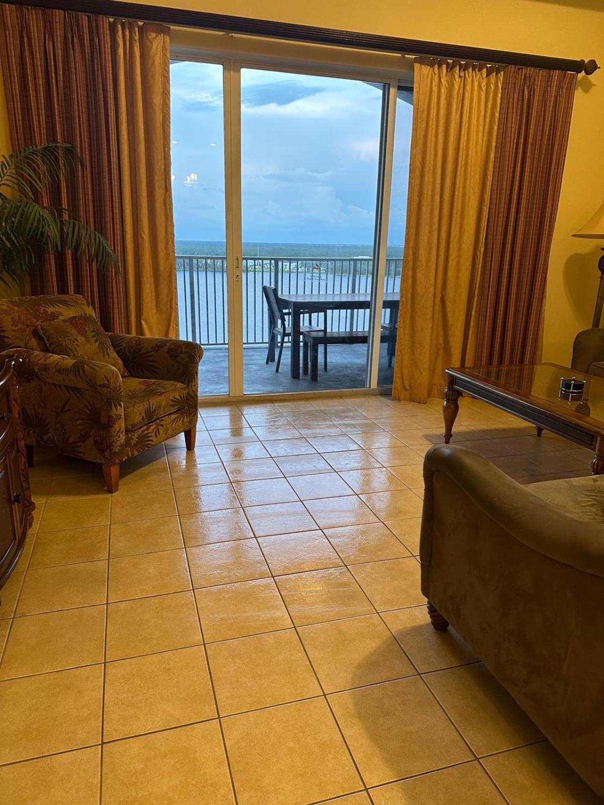 Penthouse Close To Disney Area And Malls Water View レイク・ブエナ・ビスタ エクステリア 写真